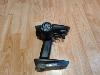 RC auto Maveric - 6