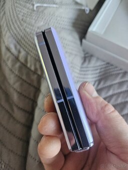 Oppo Find N2 Flip - 6
