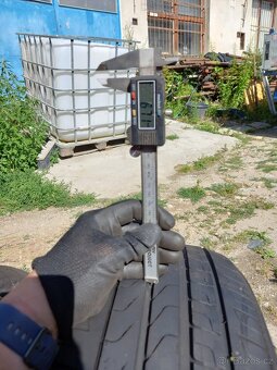 225/45R17 - 6