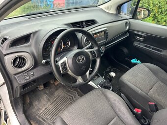 Toyota Yaris III--1,0-51kw 2013,-náhradní díly - 6