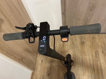 Elektrická koloběžka Xiaomi Essential - 6