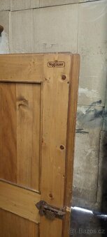 Starožitná skříň - 6