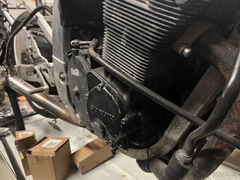 Suzuki GSX-R 750 - 6