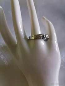 Zlatý prsten s diamanty a safíry - 6