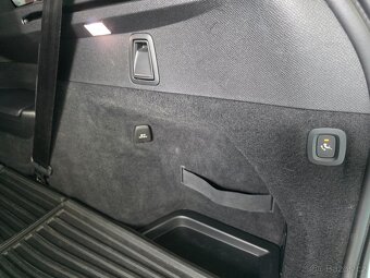 Volvo XC90, B5 R design-Black,mild hybrid, model 2020 - 6