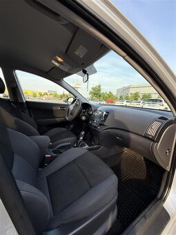 Hyundai i30 CW 1.4 CVVT, 80kW, 2011 – 125tis. km – 40 000 Kč - 6