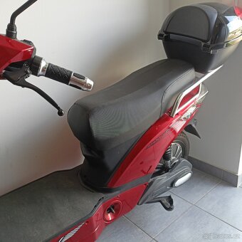 Elektro skůtr Storm R2 - 6