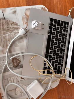 MacBook Air 13-inch, 2017 - 6