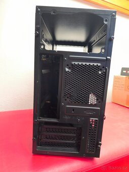 Použitá PC bedna Fracatl Design Core 1100 - 6