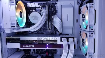 Gigabyte GeForce RTX 3080 VISION OC 10GB - top stav, záruka - 6