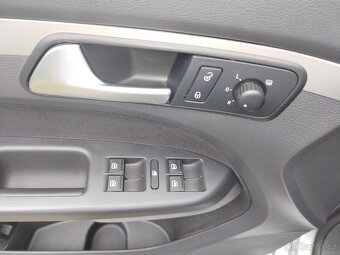 Vw Tourana 1.9 Tdi 77kw 7 MÍST,6KVALT,SERVISKA - 6