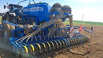 DEMO secí stroj 6 m + přihnojování pod patu+Section Control - 6