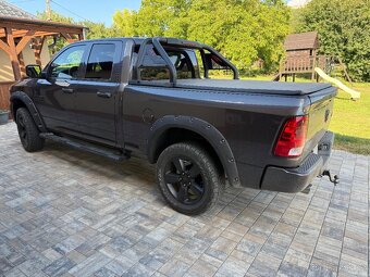 Dodge RAM 1500 - 6