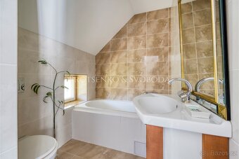 Prodej rodinného domu 285 m², pozemek 1096 m² Havl. Brod - 6