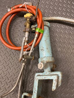 Stará pípa a pumpa - 6