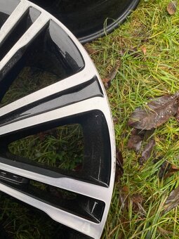 ORIGINAL ALU KOLA HYUNDAI i40 18" - 6