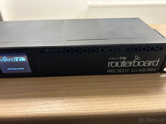 Router Mikrotik RB 3011 - 6