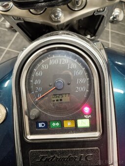 Suzuki Intruder VL 1500 - 6