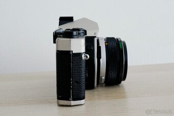 Olympus OM-4 Ti + Zuiko OM 28mm f/3.5 - 6