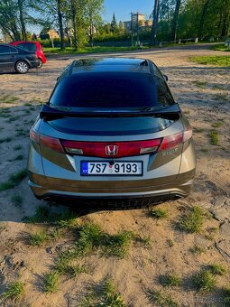 Honda Civic 8g - 6