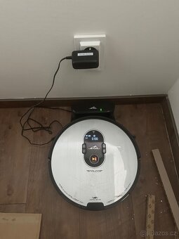 Robotický vysavač ETA - vysává i mopuje - 6