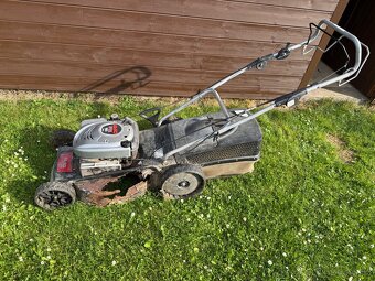 Prodám sekačku s motorem Motor Briggs & Stratton 675 /190cc - 6