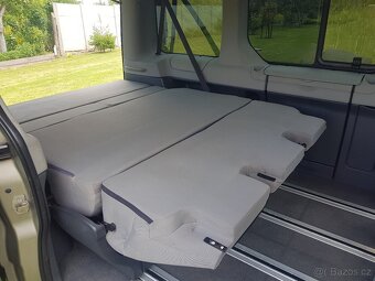 Renault Trafic Generation 2.0/84 kw spaní - 6