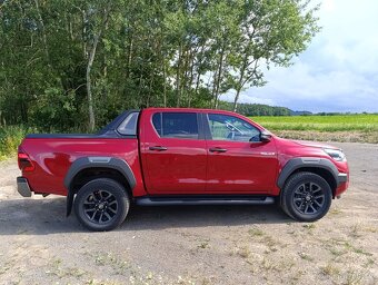 Prodám Toyota Hilux 2,8 Invincible - 6