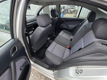 ŠKODA OCTAVIA 1,6i NAJETO 139 ,KLIMATRONIC - 6