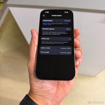 iPhone 16 Pro 256GB desert titan, jako nový, rok záruka - 6