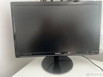 Philips EV 246V + klávesnice - 6