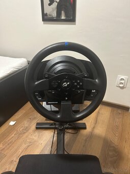 Playseat + Thrustmaster volant a pedály – kompletní set - 6