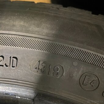 Zimní pneu 205/55 R17 95V Nexen 7mm - 6