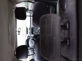 Renault  laguna  1.9 dci.  74. KW - 6