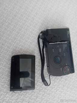 kamera Panasonic SDR-S10 - 6