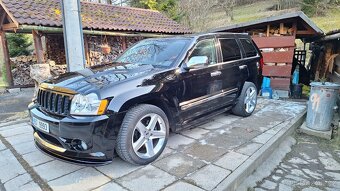 Jeep grand cherokee srt 6.1 - 6