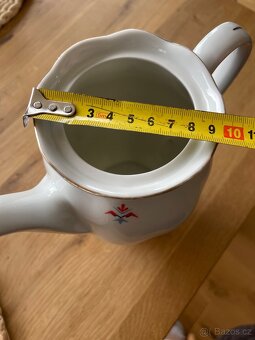 Stará porcelánová konvice - 6