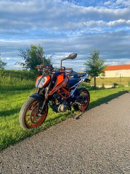 KTM DUKE 390 - 2017, 11.079km, 89.999 Kč - 6