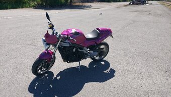 Triumph Speed Triple 955i - 6