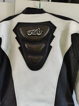 Dvoudílná dámská kožená moto kombinéza RST - 6