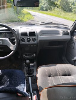 Peugeot 205 - 6