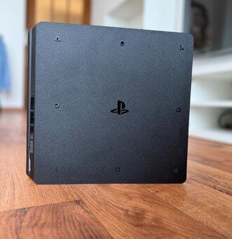 Sony Playstation 4 Slim (CUH-2216A) 500 GB černá - 6