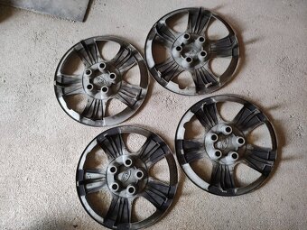 Kryty kol originál Kia R15 - 6