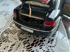 VW Phaeton 1/18 - 6