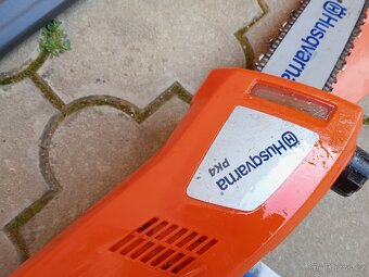Zahradní sada Husqvarna - sekačka, plotostřih, teleskop pila - 6