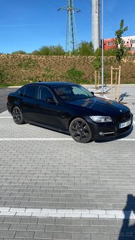 BMW 335i xDrive LCI E90 N54 - manuál - 6