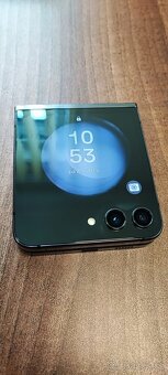 Samsung Galaxy Z Flip5 8GB/512GB + galaxy watch 7 - 6