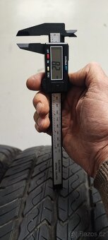 225/55/17C Dunlop Econodrive, 2023, 8.2mm. - 6