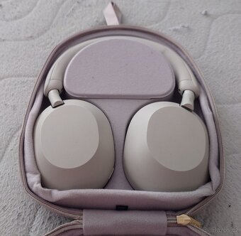 Bezdrátová sluchátka Sony Noise Cancelling WH-1000XM5, stříb - 6