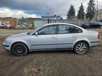 Volkswagen Passat r.v. 2000 1.6 benzínové 75kw - 6